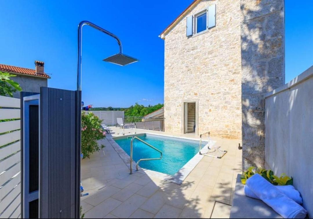 Villa Pepe&Lynn à Višnjan Extérieur photo